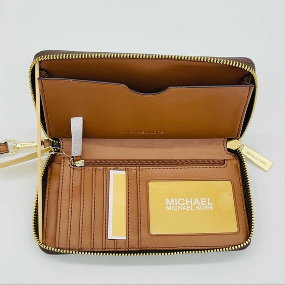 Michael Kors EW Crossbody Bag & Phone Case Wallet Leather Brown - Picture 6 of 12